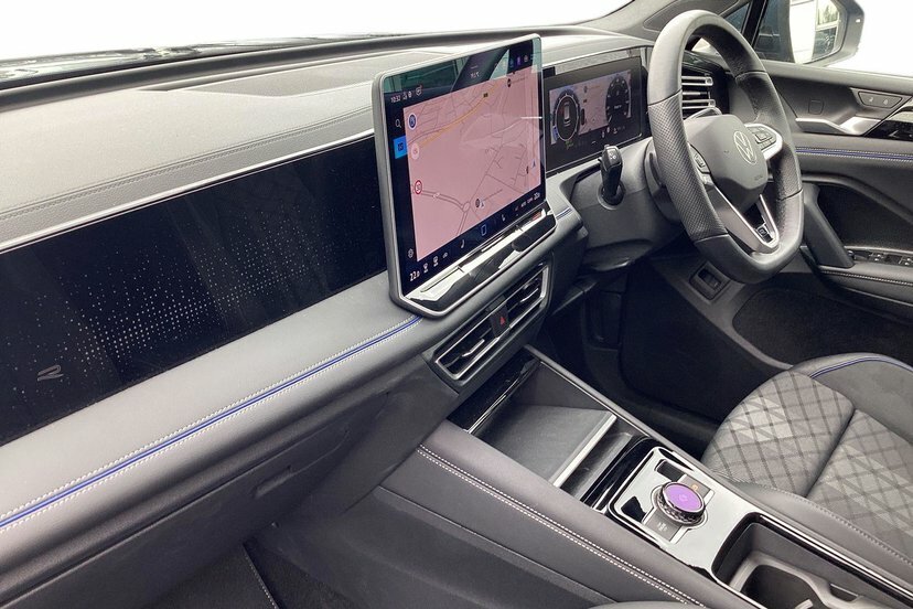 Volkswagen Tiguan 1.5 Etsi Mhev R-line Suv Hybrid Dsg 15 LO24WKK Blue #2
