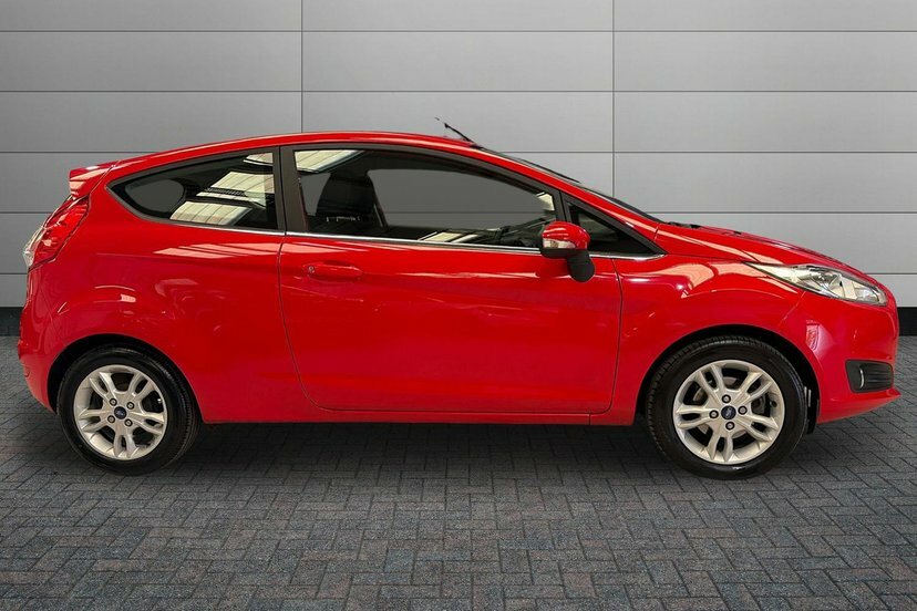 Ford Fiesta 1.25 Zetec Hatchback Euro 5 82 Red #4