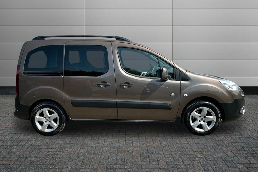 Peugeot Partner Tepee 1.6 Hdi Tepee Outdoor Mpv 139 G Brown #4
