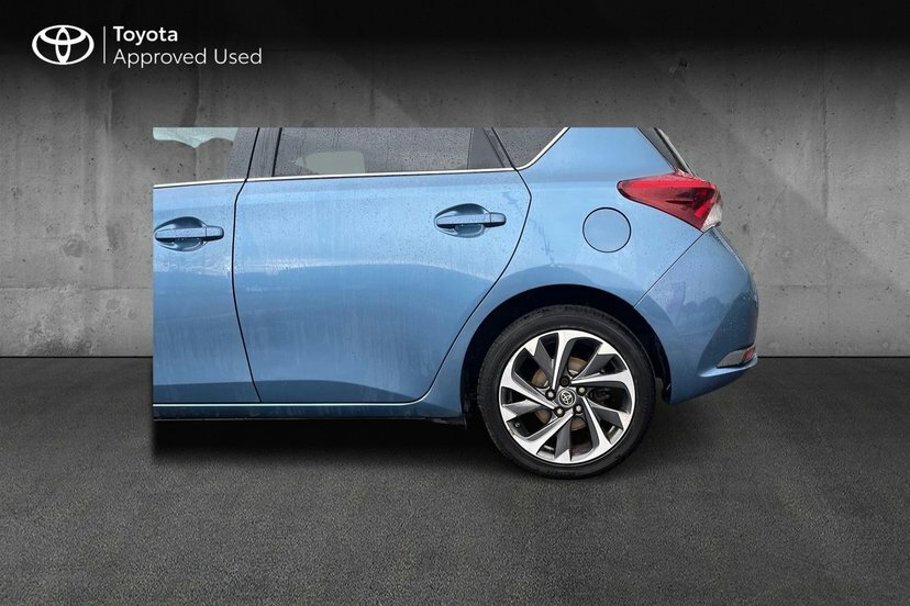 Toyota Auris 1.2 Vvt-i Design Hatchback 116 DG16OSR Blue #5