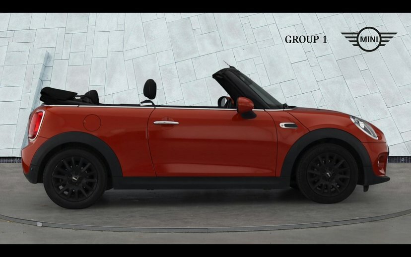 Mini Convertible Cooper Convertible AV18OTU Orange #3