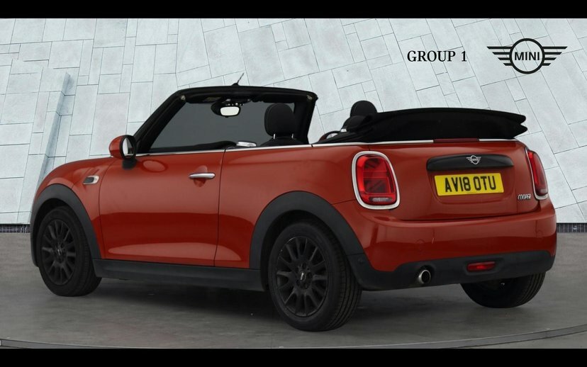 Mini Convertible Cooper Convertible AV18OTU Orange #2