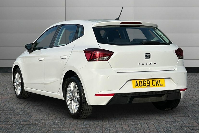 Seat Ibiza 1.0 Mpi Se Technology Hatchback AO69CKL White #3