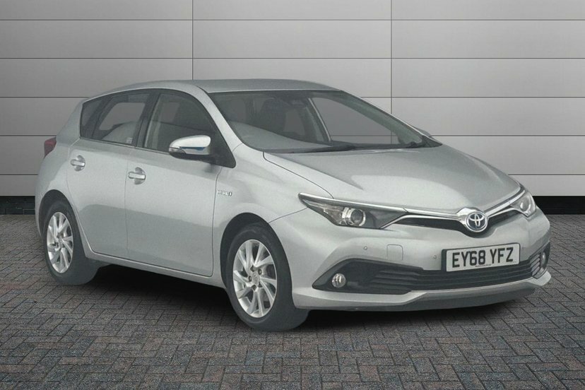Toyota Auris 1.8 Vvt-h Icon Tech Hatchback Hybrid Cv EY68YFZ Silver