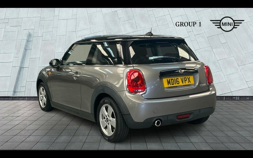 Mini Hatch 1.5 Cooper Hatchback 136 Ps Silver #2