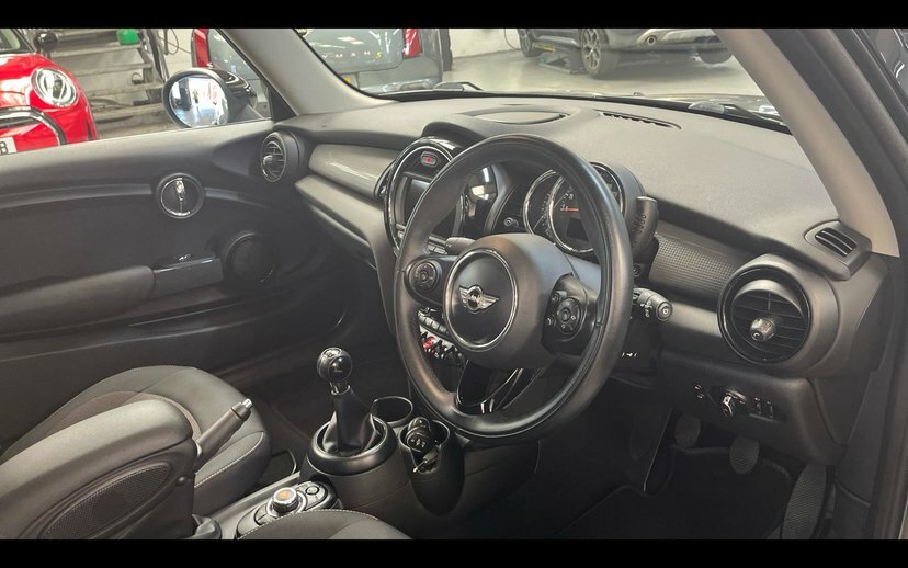 Mini Hatch 1.5 Cooper Hatchback 136 Ps Silver #6
