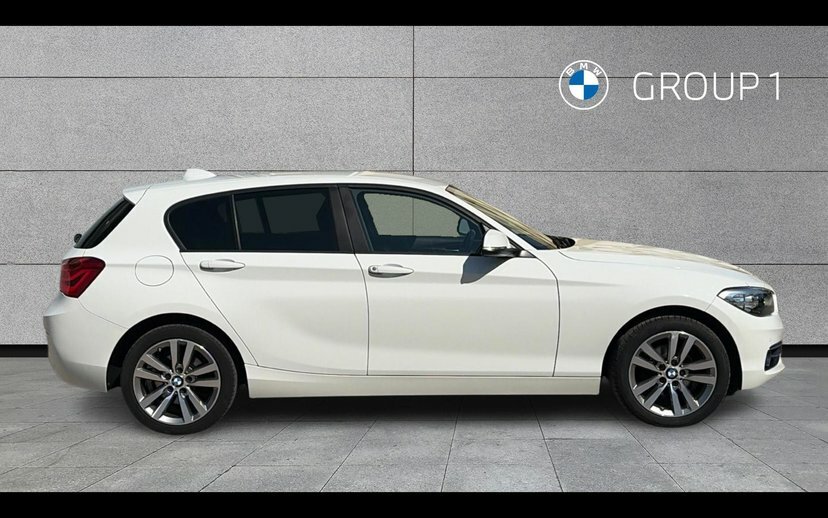 BMW 1 Series 118D Sport 5-Door White #3