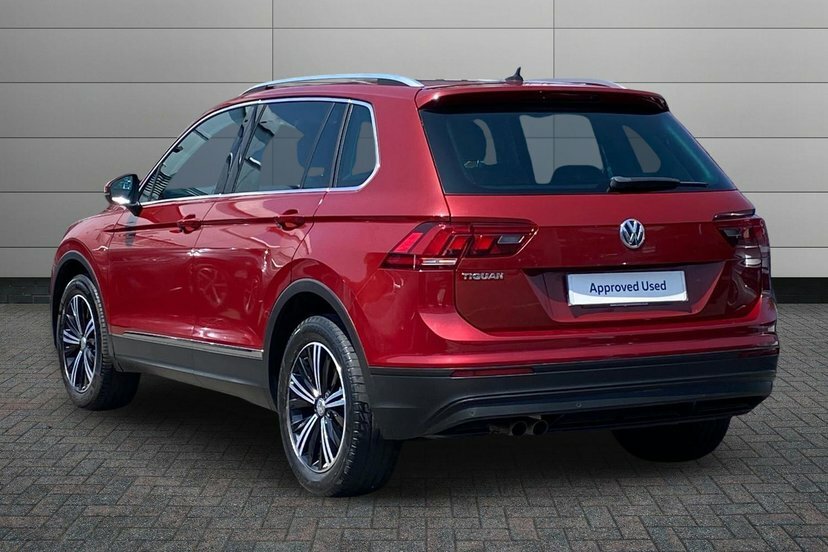 Volkswagen Tiguan 1.5 Tsi Evo Se Navigation Suv 1 WR19TYP Red #3