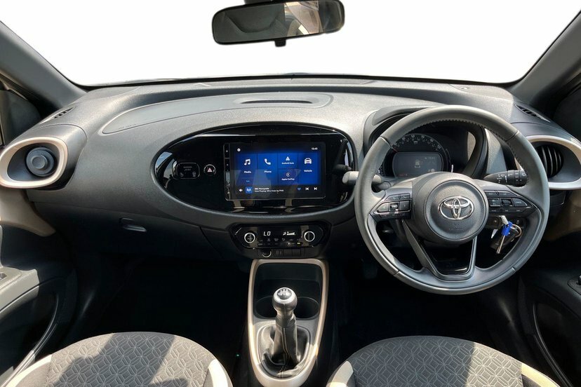Toyota Aygo X 1.0 Vvt-i Edge Hatchback 72 Ps DF74BCE Black #6