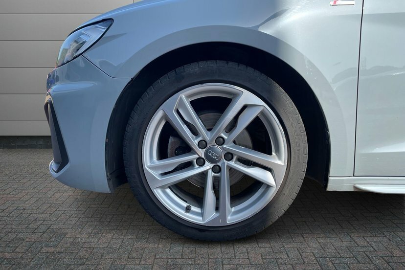 Audi A1 1.0 Tfsi 30 S Line Sportback 11 EK20WSV Grey #5