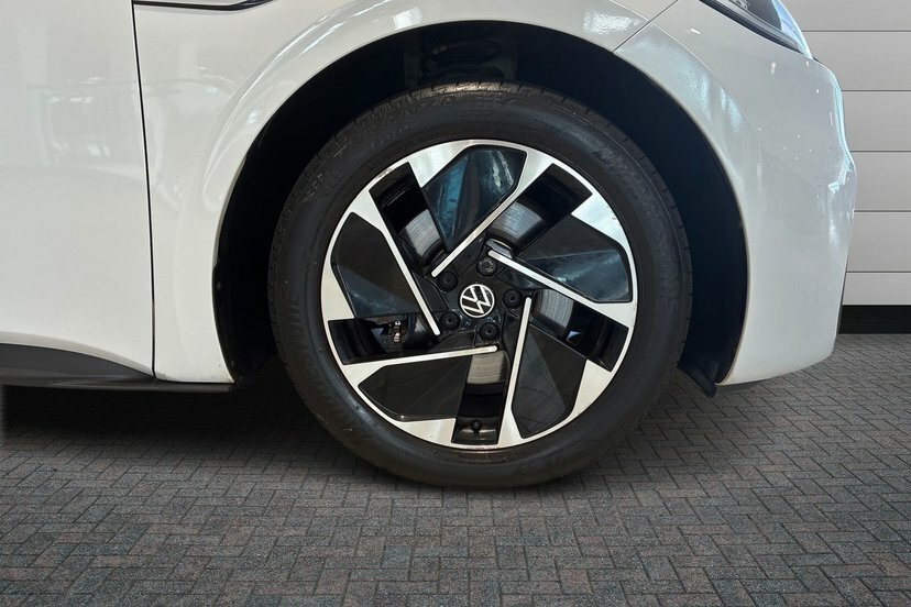 Volkswagen ID.3 Pro Performance 58Kwh Tech Hatchback EK71KBF Black #5
