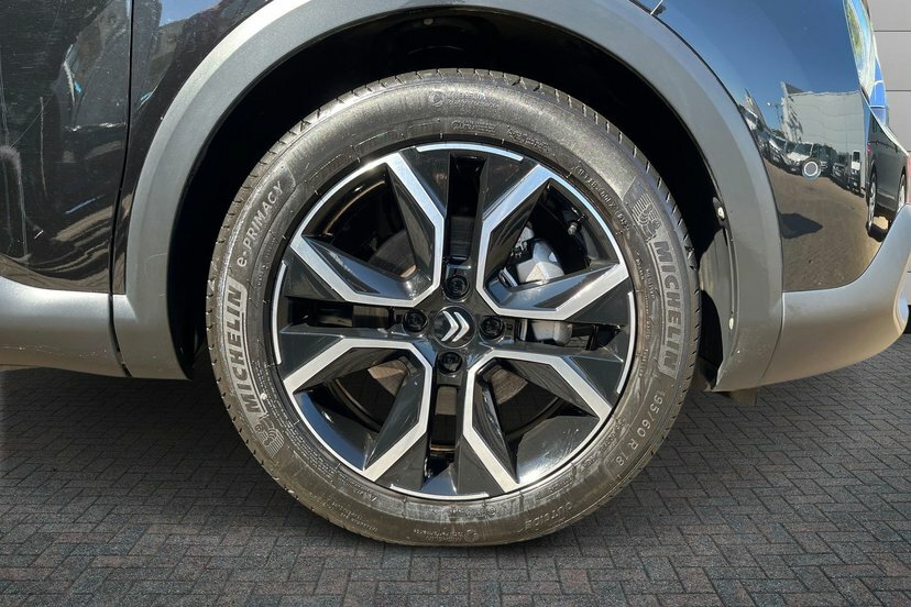Citroen e-C4 50Kwh Shine Plus Hatchback 7.4K Black #5