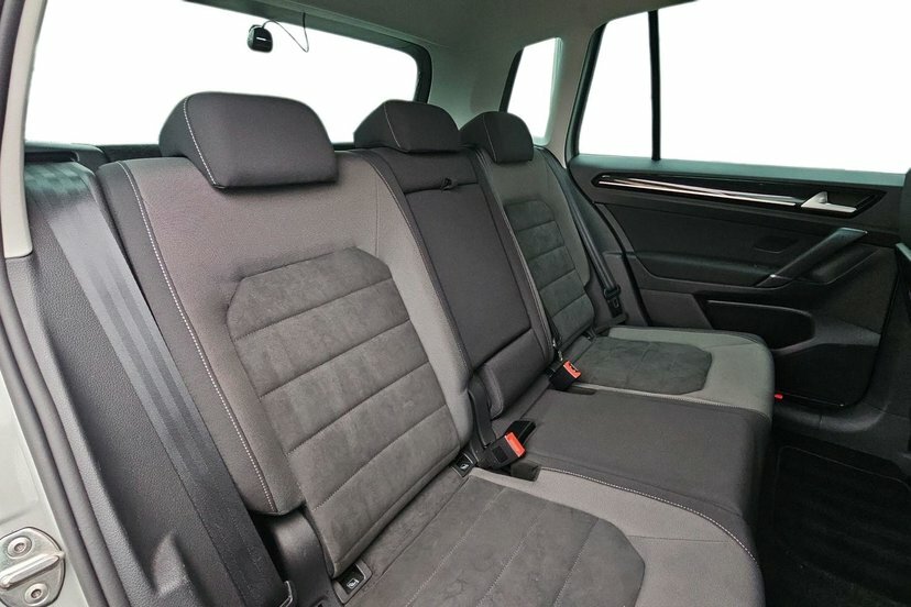 Volkswagen Golf SV Mpv 1.5 Tsi Evo Match Euro 6 Ss 202020 Grey #11
