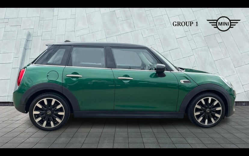 Mini Hatch 5-Door Hatch Cooper Exclusive MF70XPU Green #3