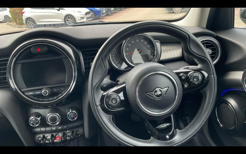 Mini Hatch 5-Door Hatch Cooper Exclusive MF70XPU Green #5