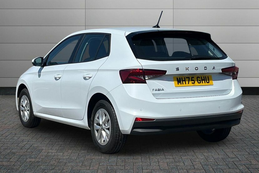 Skoda Fabia 1.0 Tsi Se Edition Hatchback 11 MH75GHU White #3