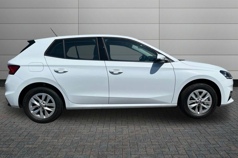 Skoda Fabia 1.0 Tsi Se Edition Hatchback 11 MH75GHU White #4