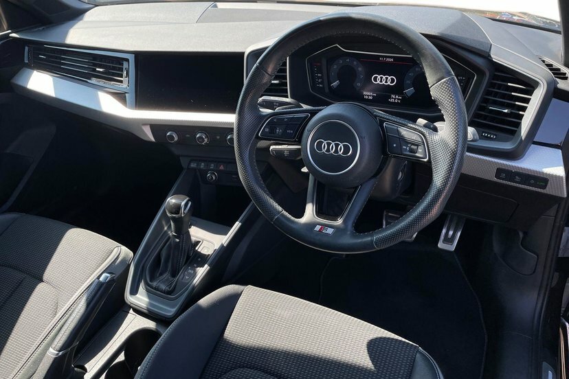 Audi A1 2.0 Tfsi 40 S Line Competition Sportback Petro Black #6