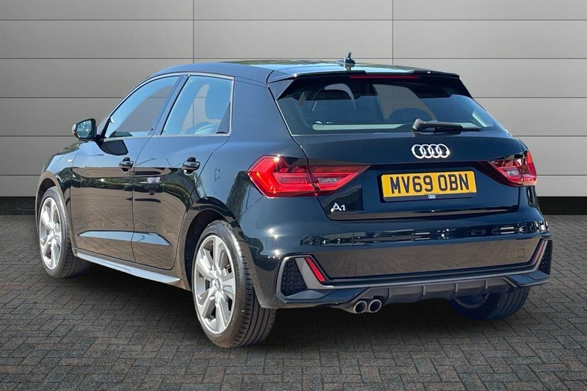 Audi A1 2.0 Tfsi 40 S Line Competition Sportback Petro Black #3