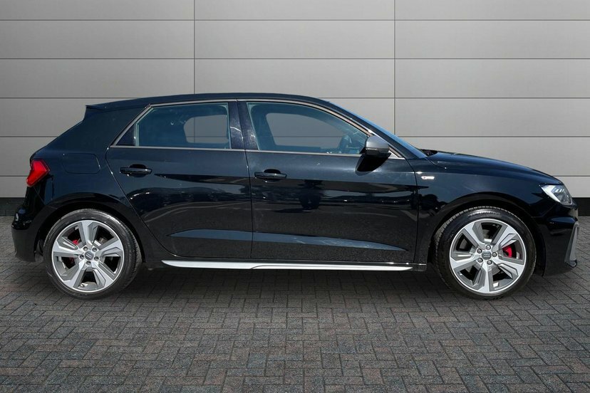 Audi A1 2.0 Tfsi 40 S Line Competition Sportback Petro Black #4