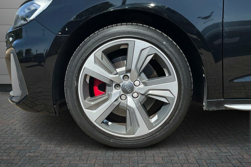 Audi A1 2.0 Tfsi 40 S Line Competition Sportback Petro Black #5