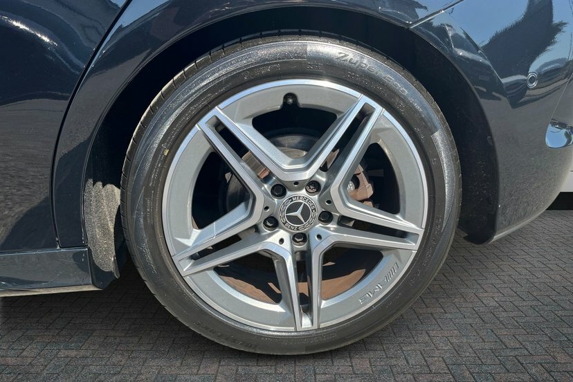 Mercedes-Benz B Class B180 Amg Line Premium Plus 2 LM21KZT Black #4