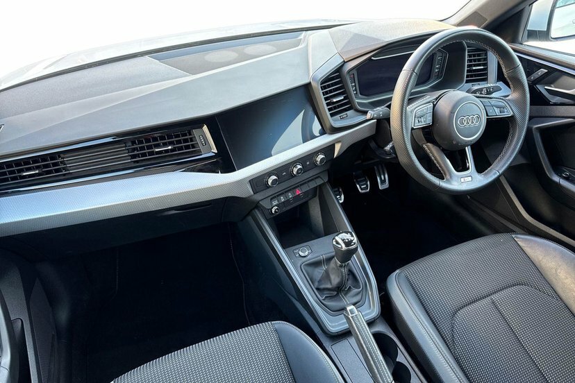 Audi A1 1.0 Tfsi 30 S Line Sportback 11 EJ72GVW White #2