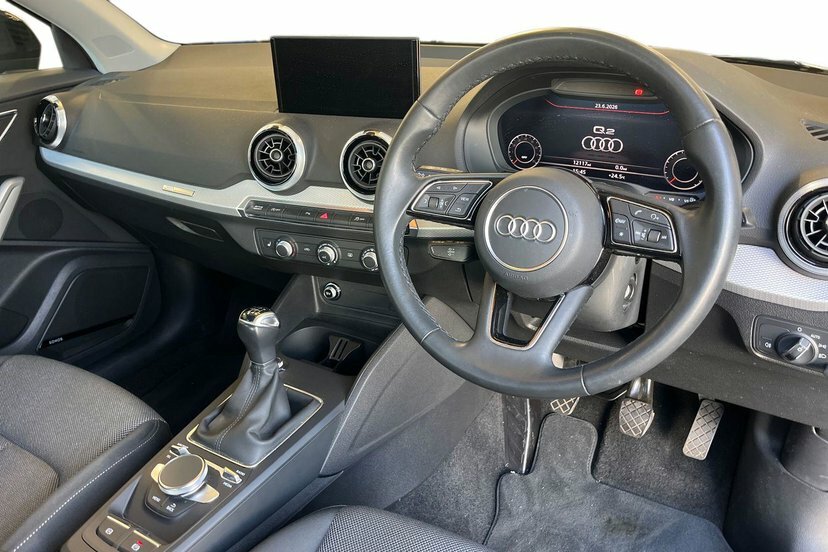 Audi Q2 1.0 Tfsi 30 Sport Suv 110 Ps T LM73JHA Black #6