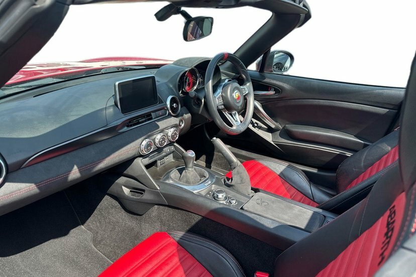 Abarth 124 Spider 1.4 Multiair Convertible 170 Ps Red #2