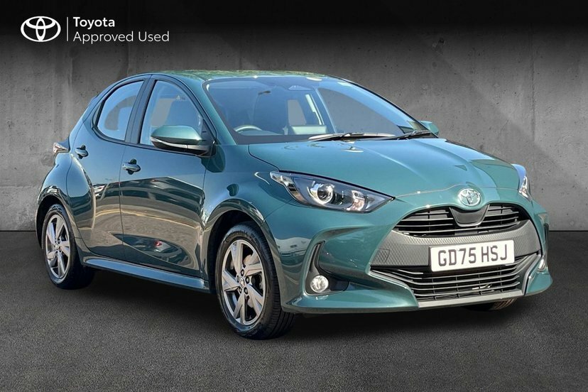 Toyota Yaris 1.5 Vvt-h Icon Hatchback Hybrid E-cvt Green