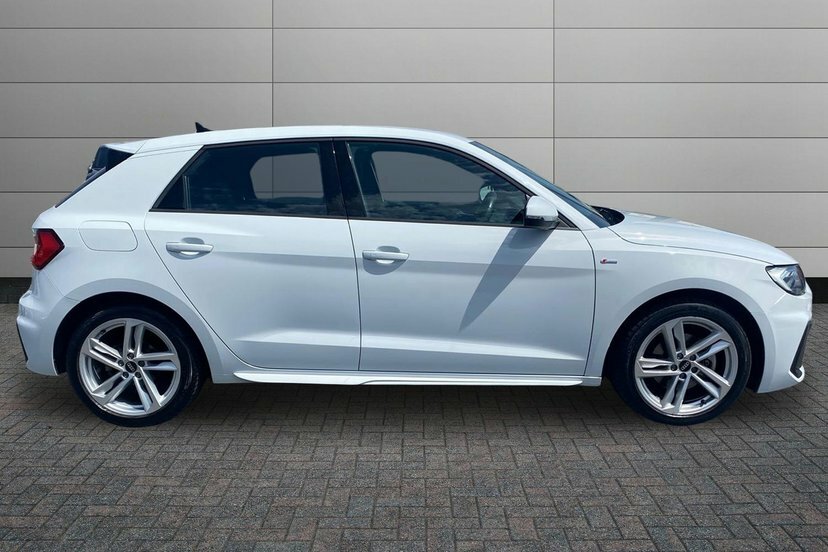Audi A1 1.0 Tfsi 30 S Line Sportback S Tronic GL22YND White #4