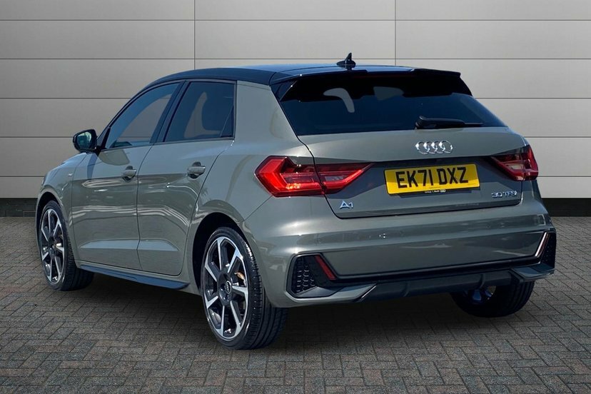 Audi A1 1.0 Tfsi 30 Black Edition Sportback S T EK71DXZ Grey #3