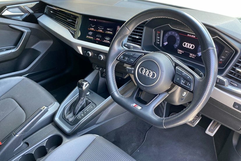 Audi A1 1.0 Tfsi 30 Black Edition Sportback S T EK71DXZ Grey #6