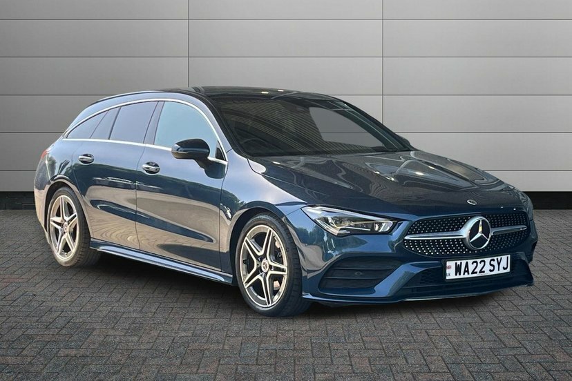 Mercedes-Benz CLA Class Cla180 Amg Line Premium Plus 2 Shooting Brake Blue