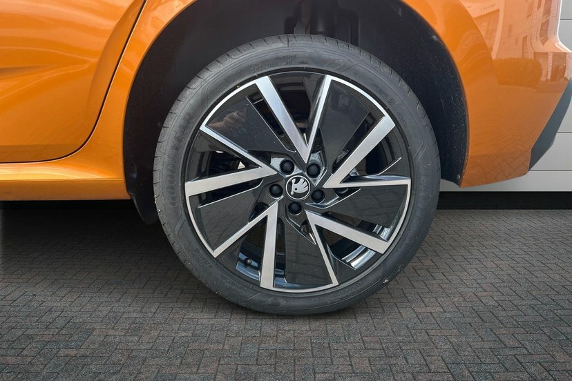Skoda Kamiq 1.0 Tsi Design Edition Suv Dsg 116 Ps Orange #5