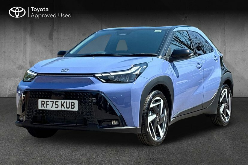 Toyota Aygo X 1.5H 49Kwh Design Hatchback Hybrid Cvt RF75KUB Blue #3