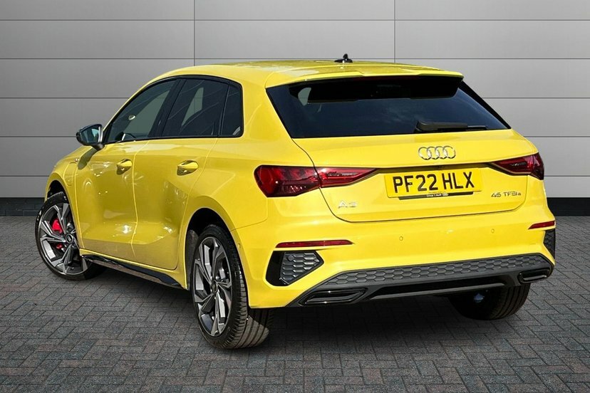 Audi A3 1.4 Tfsie 45 S Line Competition Sportback Petr Yellow #3