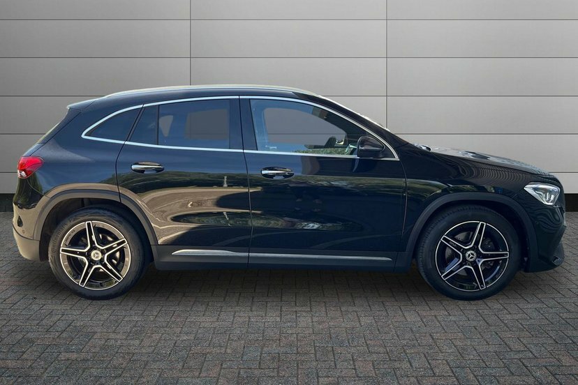 Mercedes-Benz GLA Class Gla200 Amg Line Premium KP23RCO Black #3