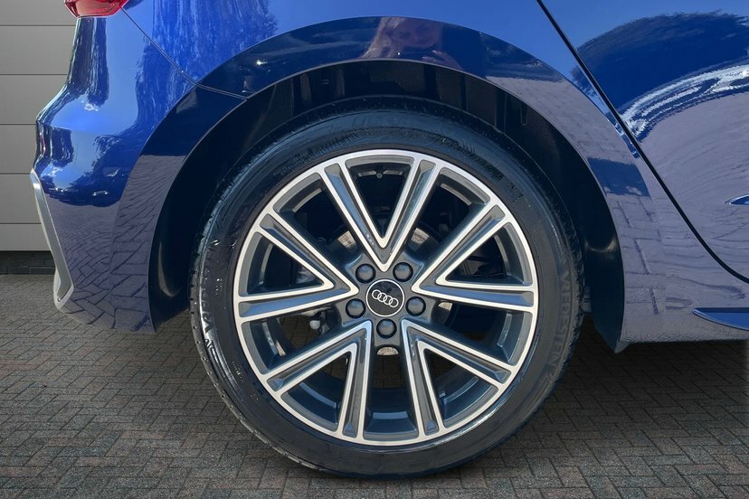 Audi A1 1.0 Tfsi 30 S Line Sportback S Tronic VX26UNY Blue #5
