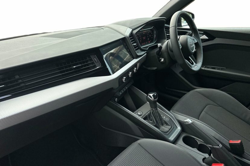 Audi A1 1.0 Tfsi 30 S Line Sportback S Tronic MV26JVX Black #2