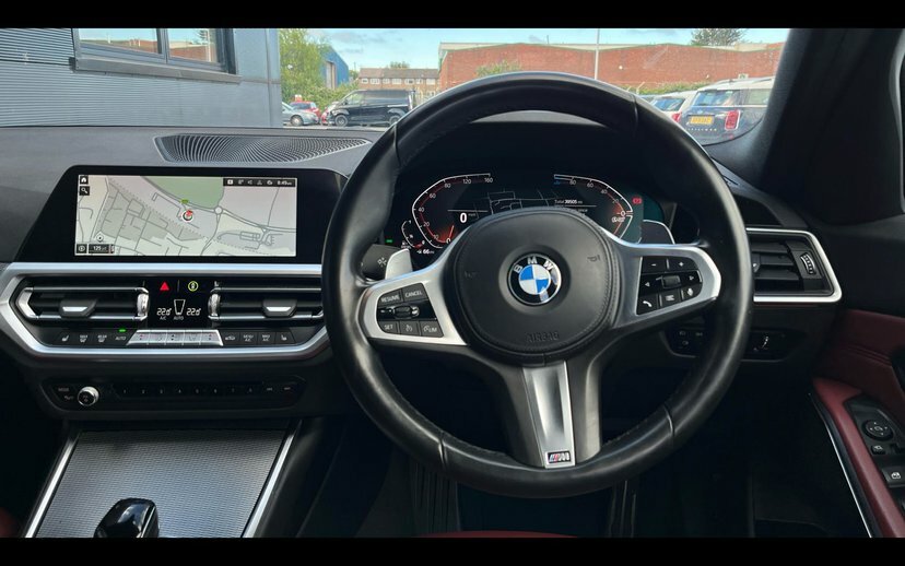 BMW 3 Series 320D M Sport Saloon LL22YDV White #5
