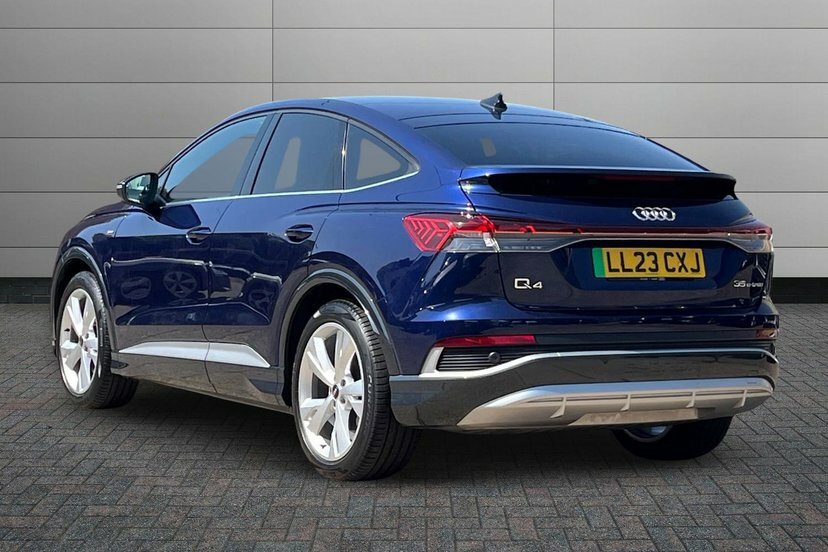 Audi Q4 E Tron 35 S Line Sportback 55Kwh 170 P LL23CXJ Blue #3