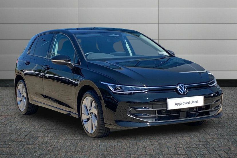 Volkswagen e-Golf 1.5 Tsi Ehybrid 19.7Kwh Match Hatchback Black