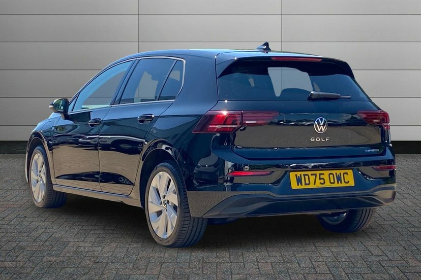 Volkswagen e-Golf 1.5 Tsi Ehybrid 19.7Kwh Match Hatchback Black #3