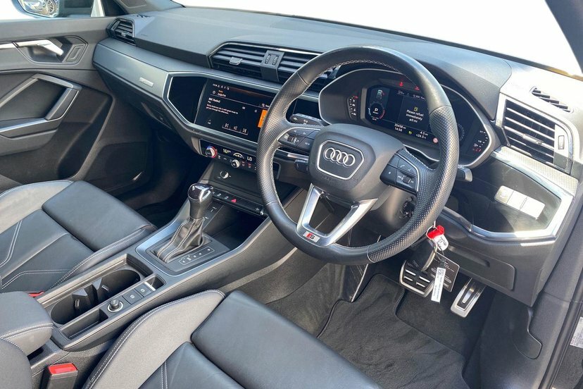 Audi Q3 1.5 Tfsi Cod 35 S Line Sportback S Tron WM23LBG Black #6