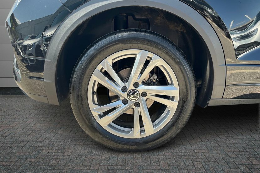 Volkswagen T-Roc 1.5 Tsi R-line Suv Dsg 150 Ps DA75RGO Black #5