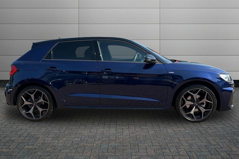 Audi A1 1.5 Tfsi 35 Black Edition Sportback S T ML26OOE Blue #4