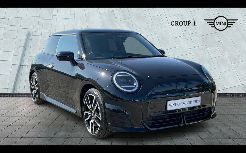 Mini Hatch Cooper E Black
