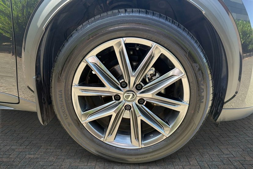Lexus LBX 1.5 Vvt-ie Premium Plus Suv Hybrid E-cv VU24UGA Black #5