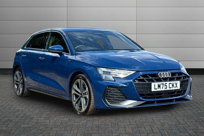 Audi A3 1.5 Tfsi 30 S Line Sportback S Tronic Blue